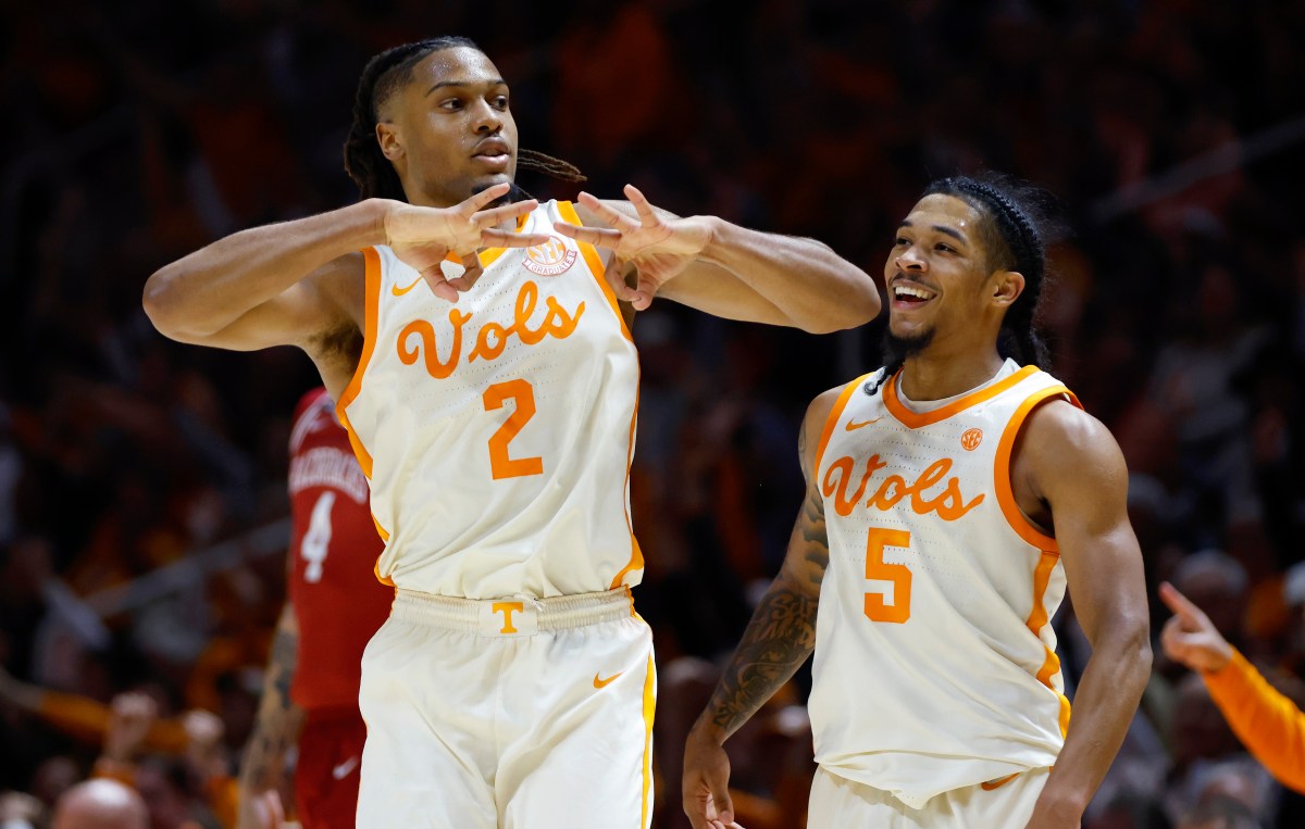 Tennessee's Zakai Zeigler celebrates with teammate Chaz Lanier