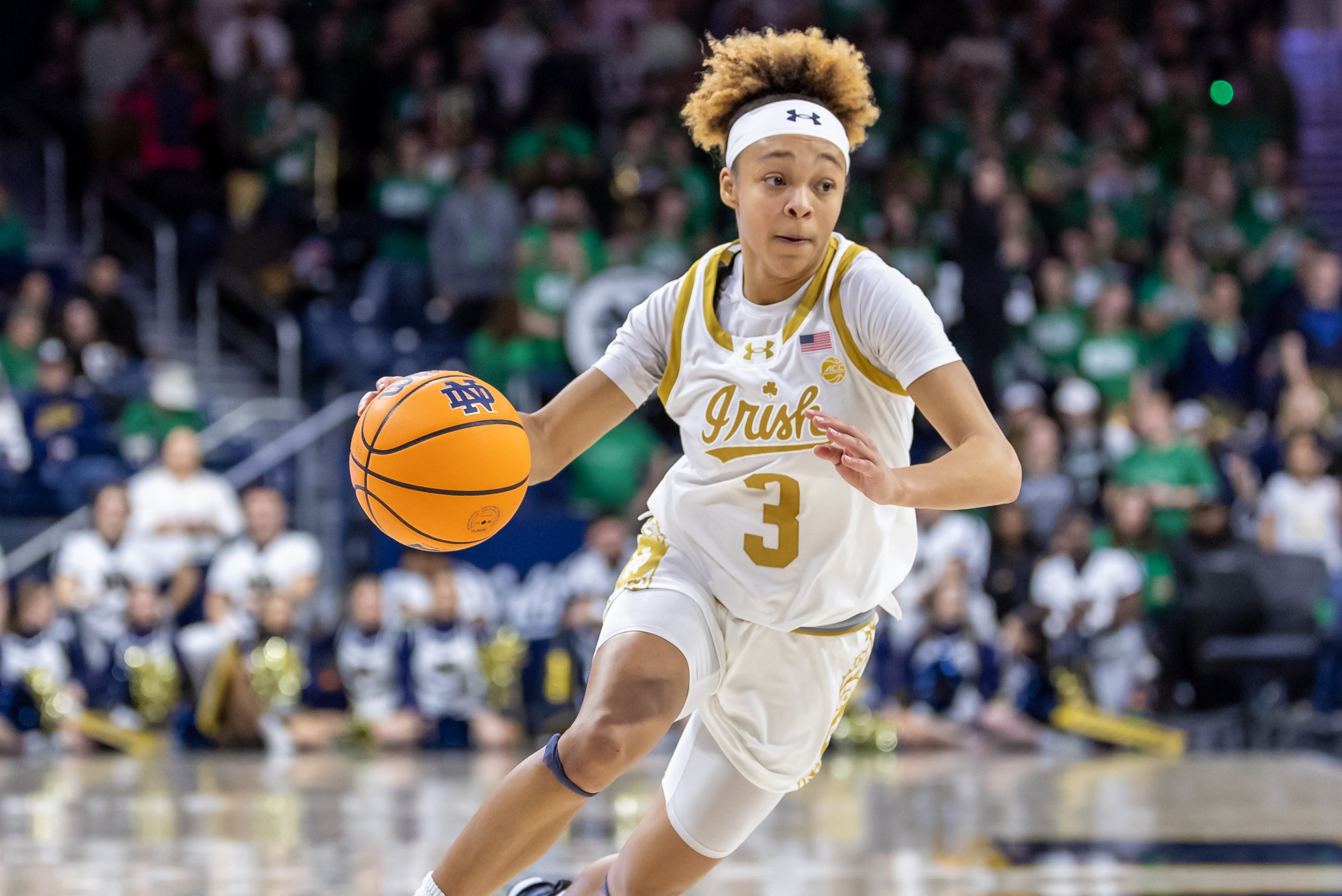 Notre Dame point guard Hannah Hidalgo dribbling the ball up court