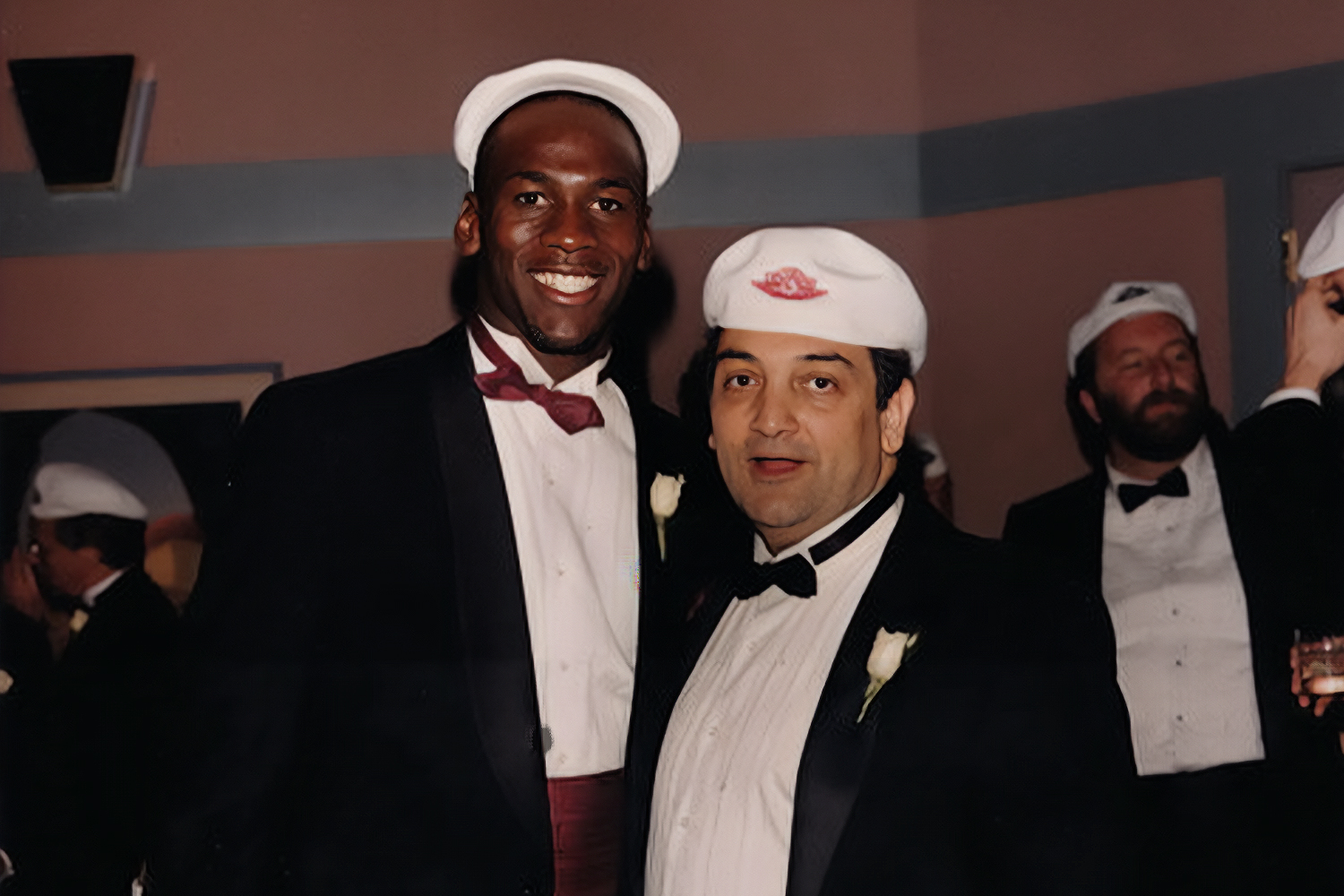 Sonny Vaccaro speaks at a 2022 conference in Las Vegas.