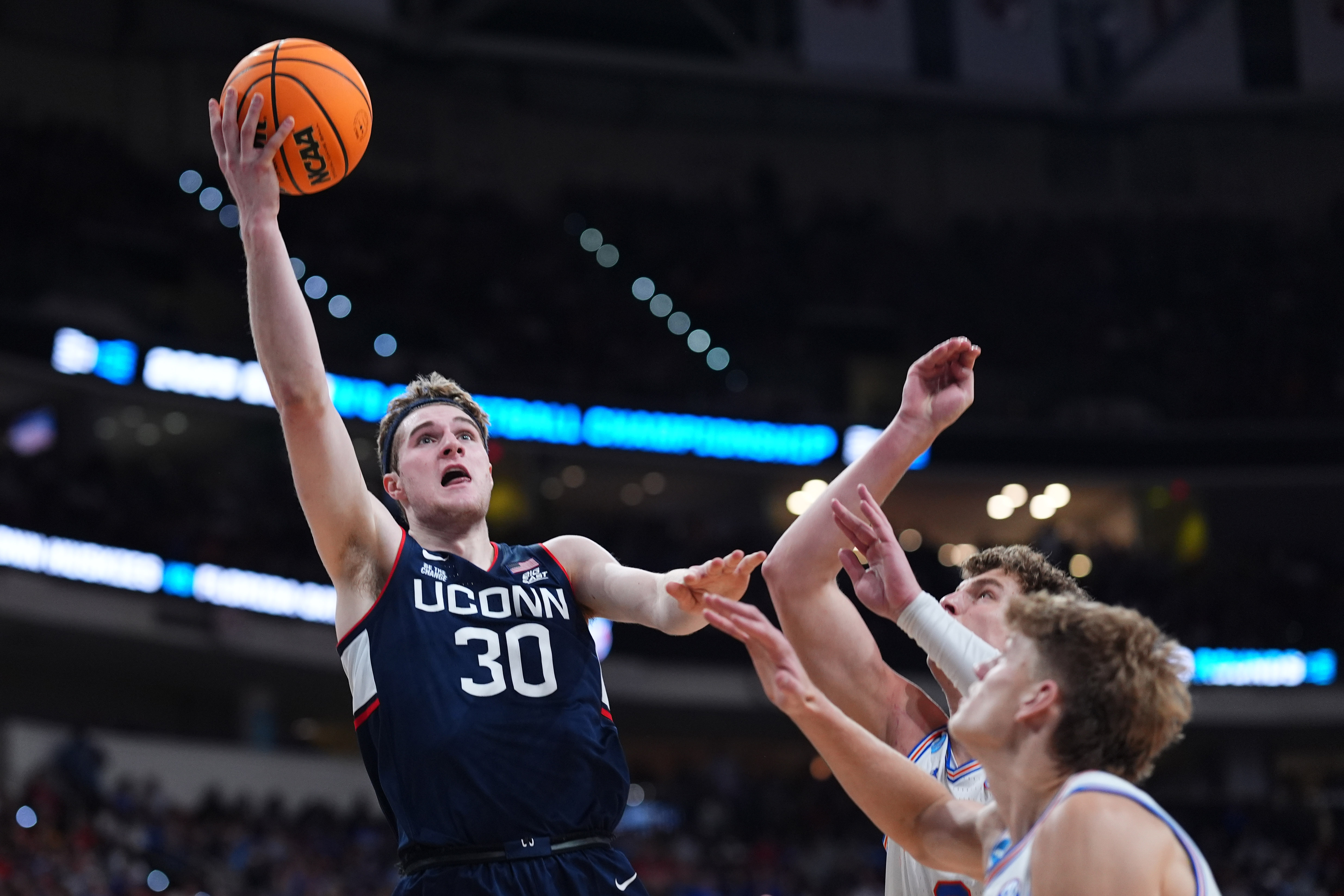 Liam McNeely, Uconn, 2025 nba Draft