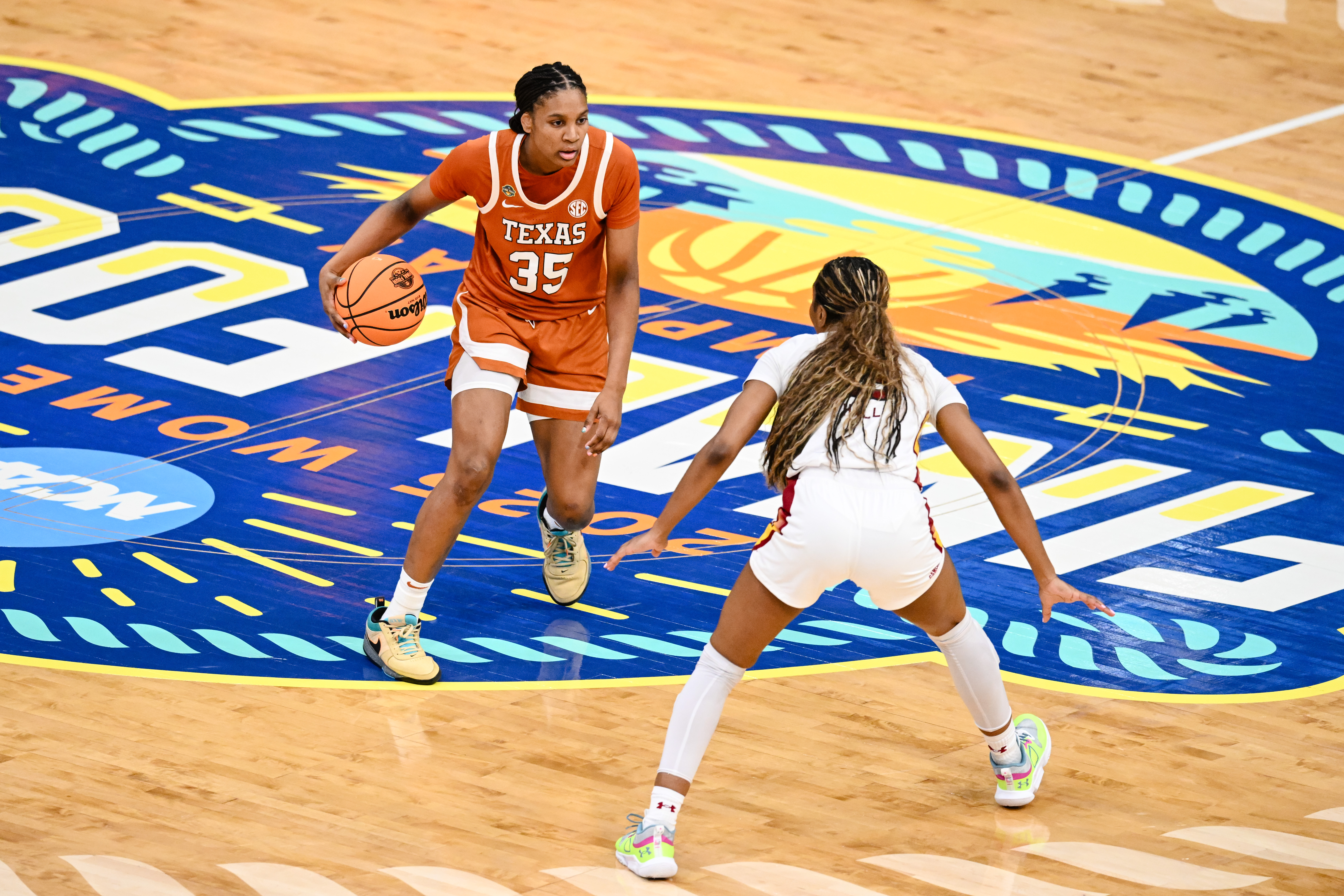 Madison Booker now shoots 40% from three. The only problem is she doesn't like to shoot from beyond the arc.