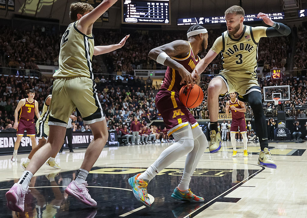 Smith's active hands on defense helped Purdue stifle the Gophers in the second half