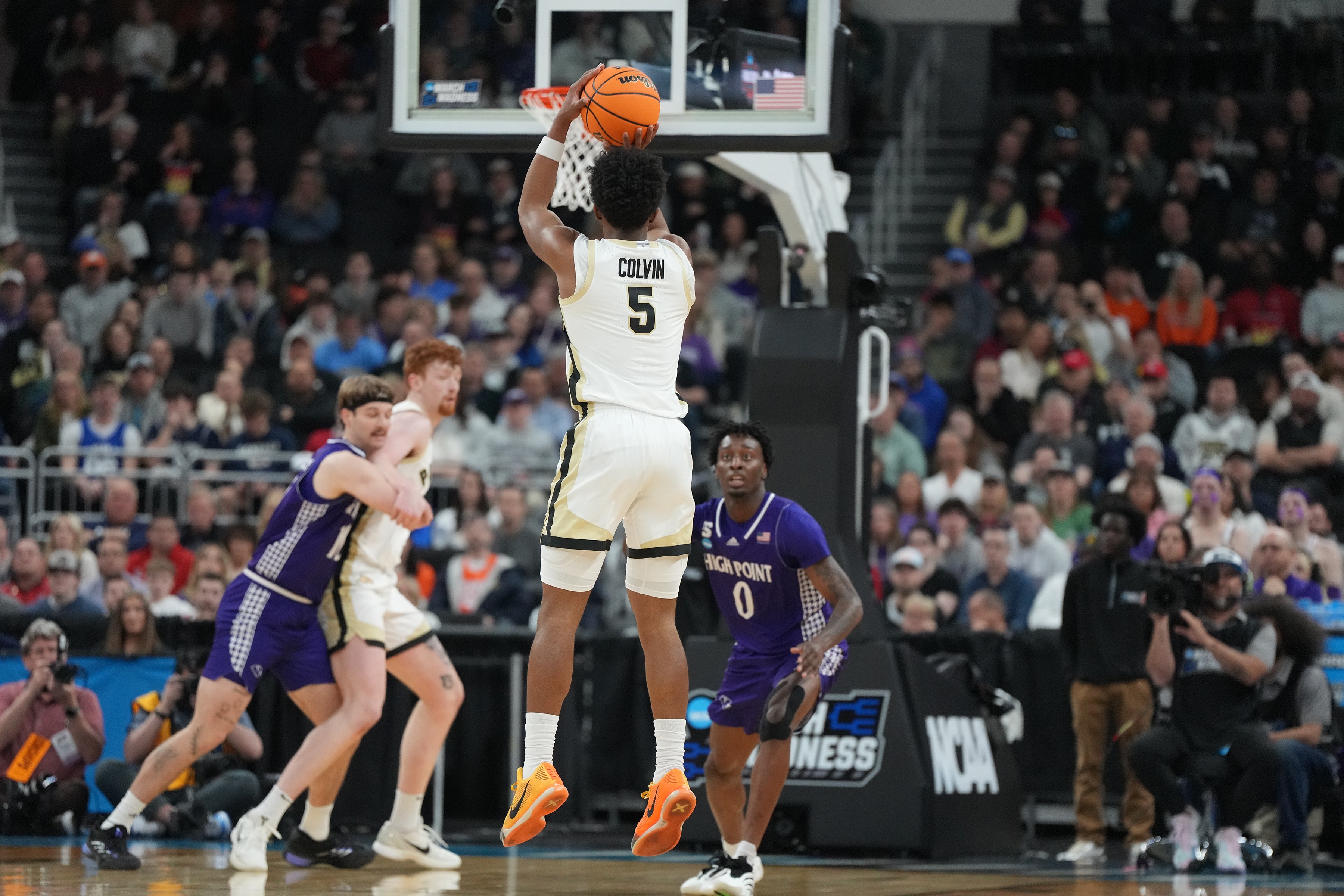 How an NFL Dad Spurred Myles Colvin's NBA Dreams - Hoops HQ