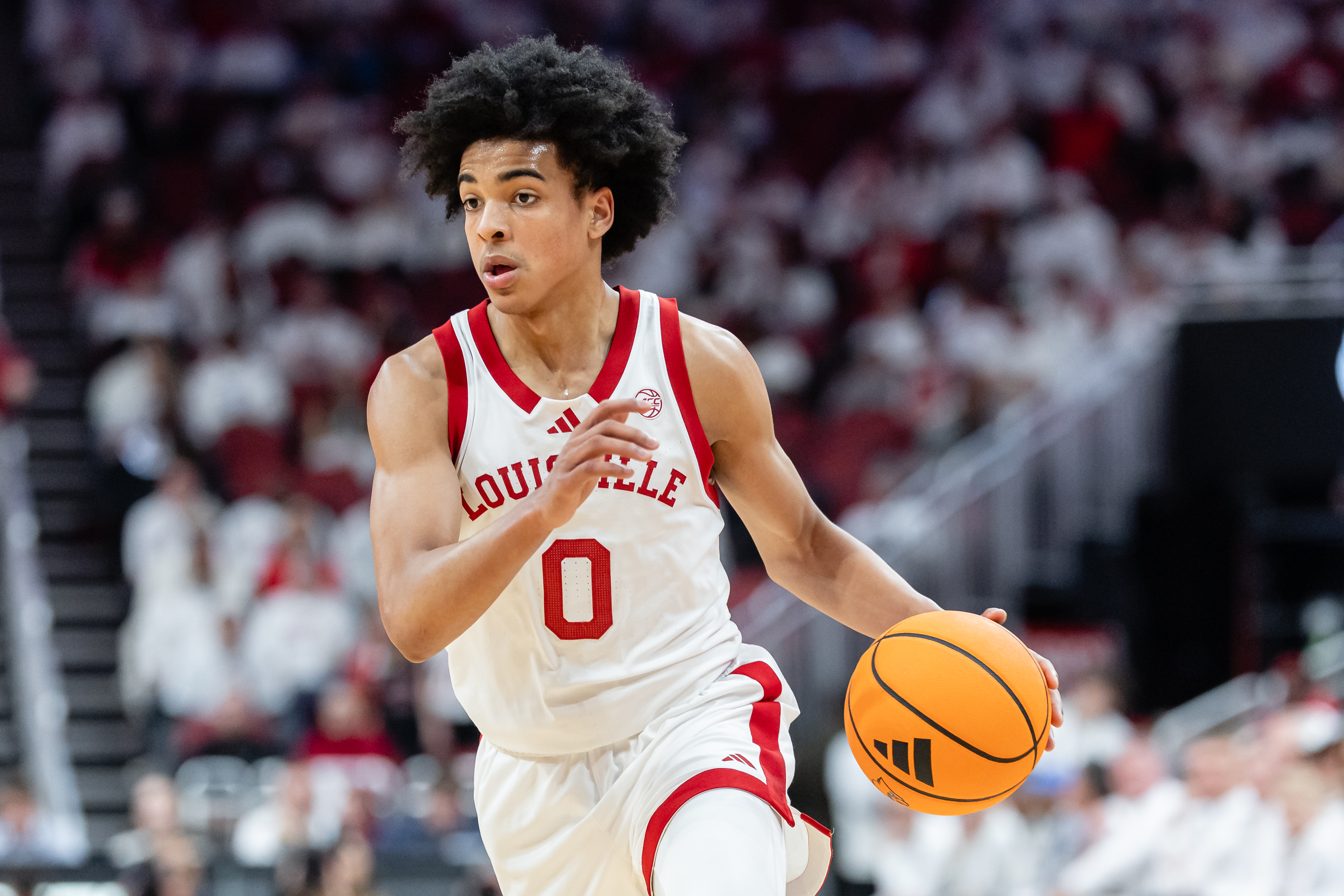 Star freshman Caleb Wilson is out indefinitely after fracturing his left hand in a loss to Miami on Feb. 10