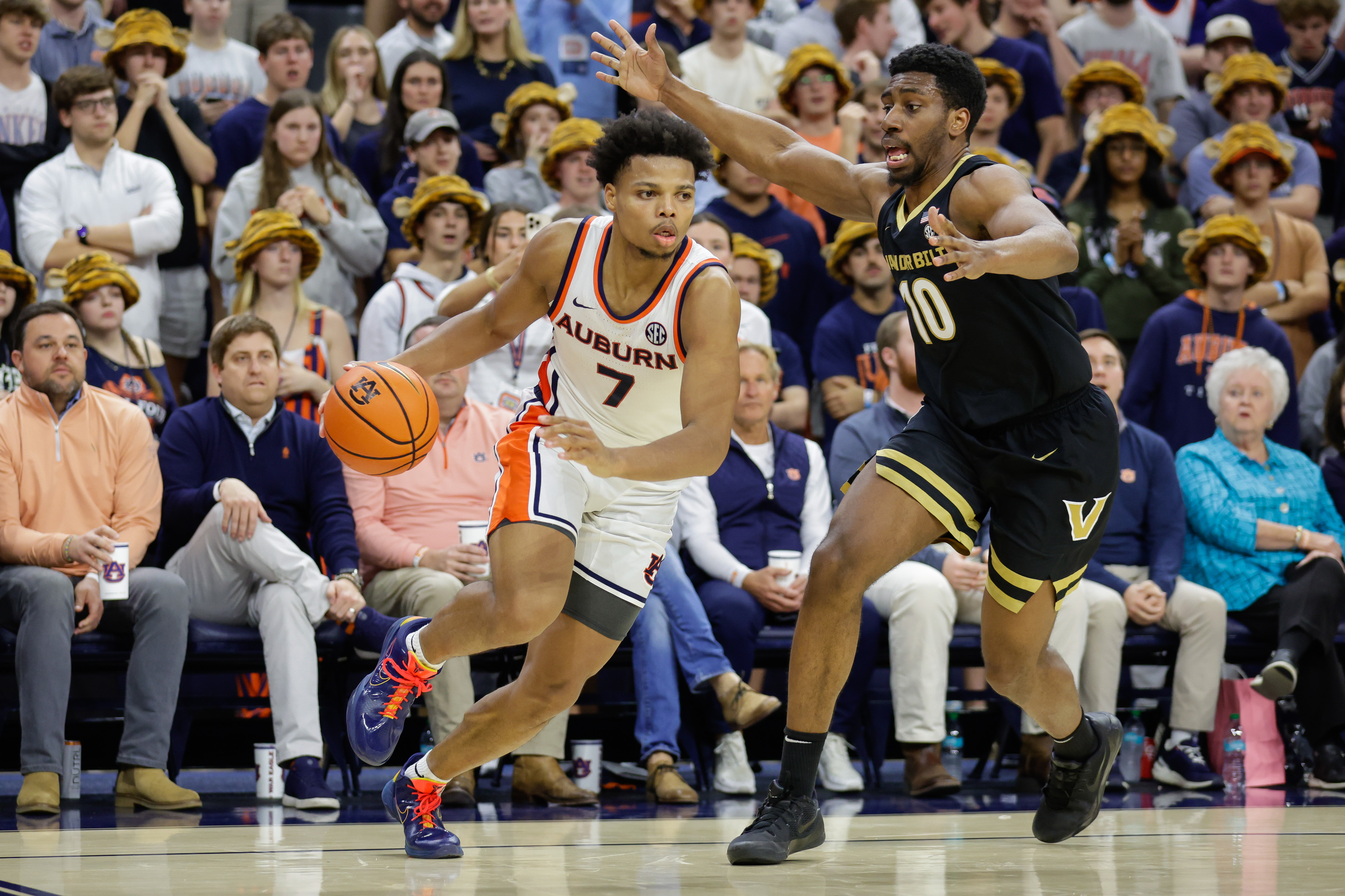 Auburn's Keyshawn Hall, a senior forward and leading candidate for SEC Player of the Year, found himself benched for the final 12 minutes of a loss to Vanderbilt