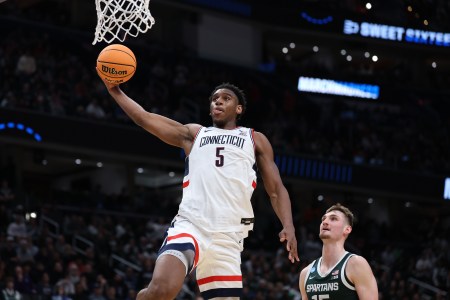 Tarris Reed Jr. of the UConn Huskies dunks against the Michigan State Spartans