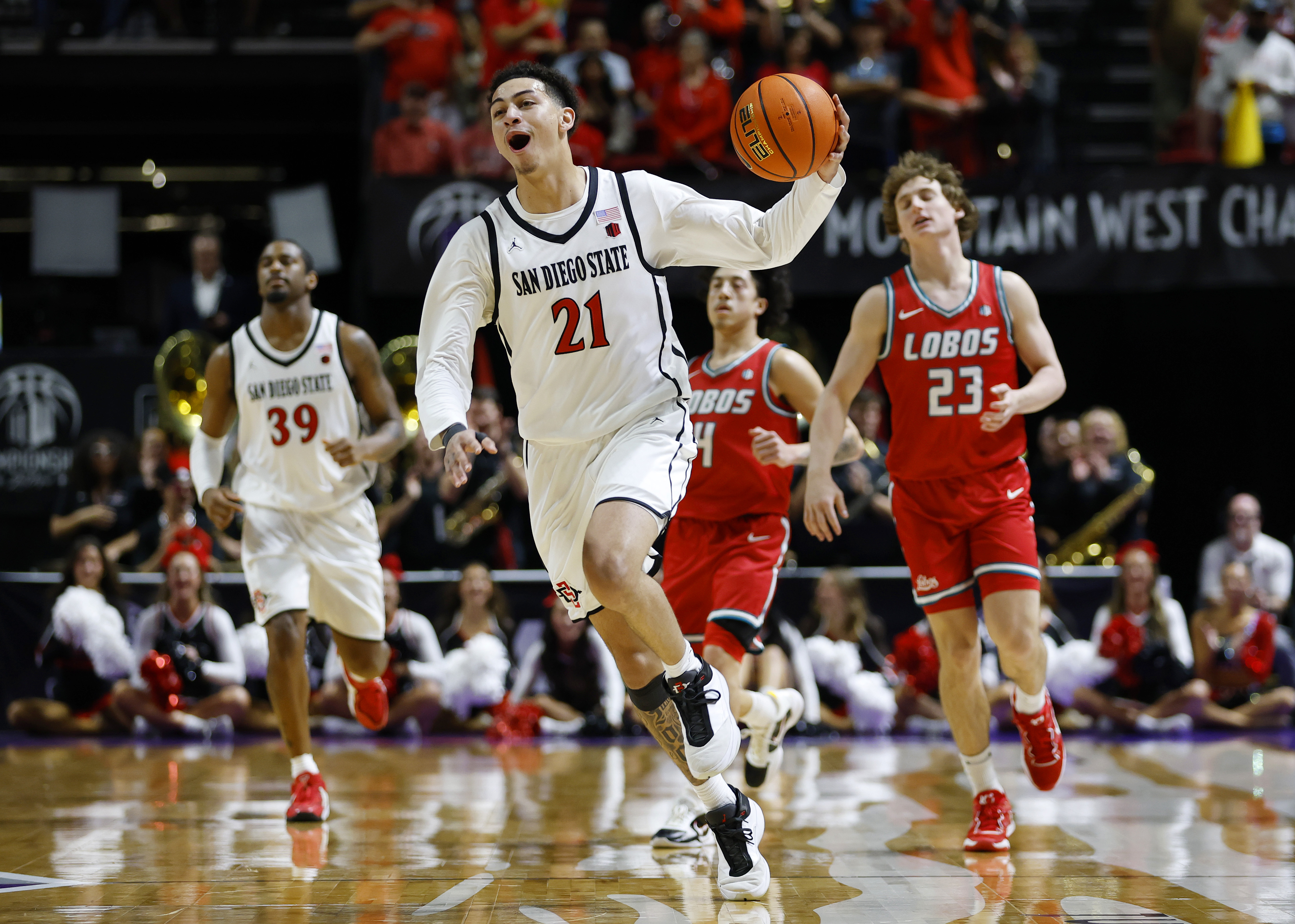 SDSU's narrow victory over New Mexico set up a "disloyal" final against Utah State. Both teams will compete in the reformed PAC-12 next year.