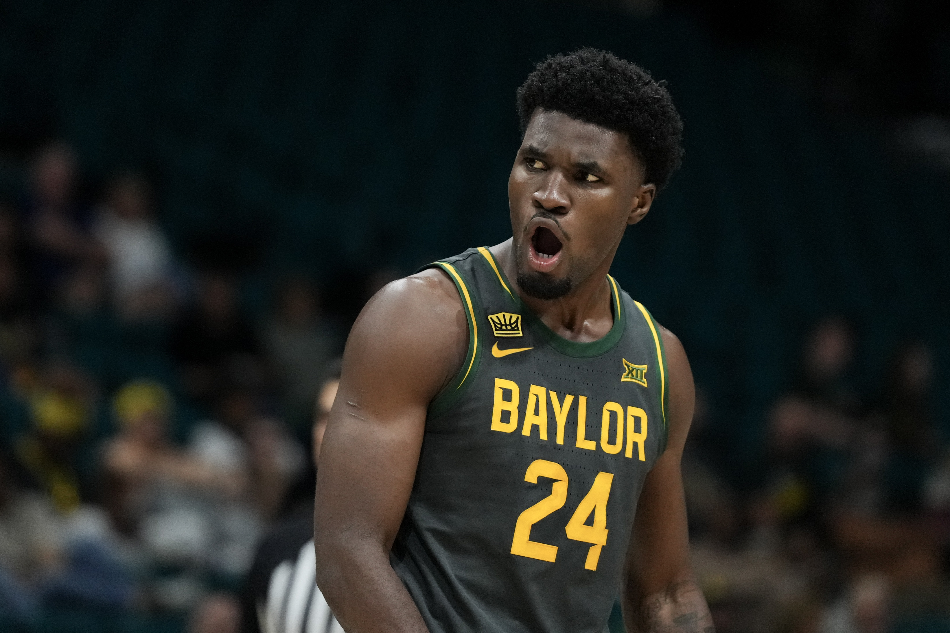 Tounde Yessoufou withdrew from the NBA Draft and signed with Rick Pitino