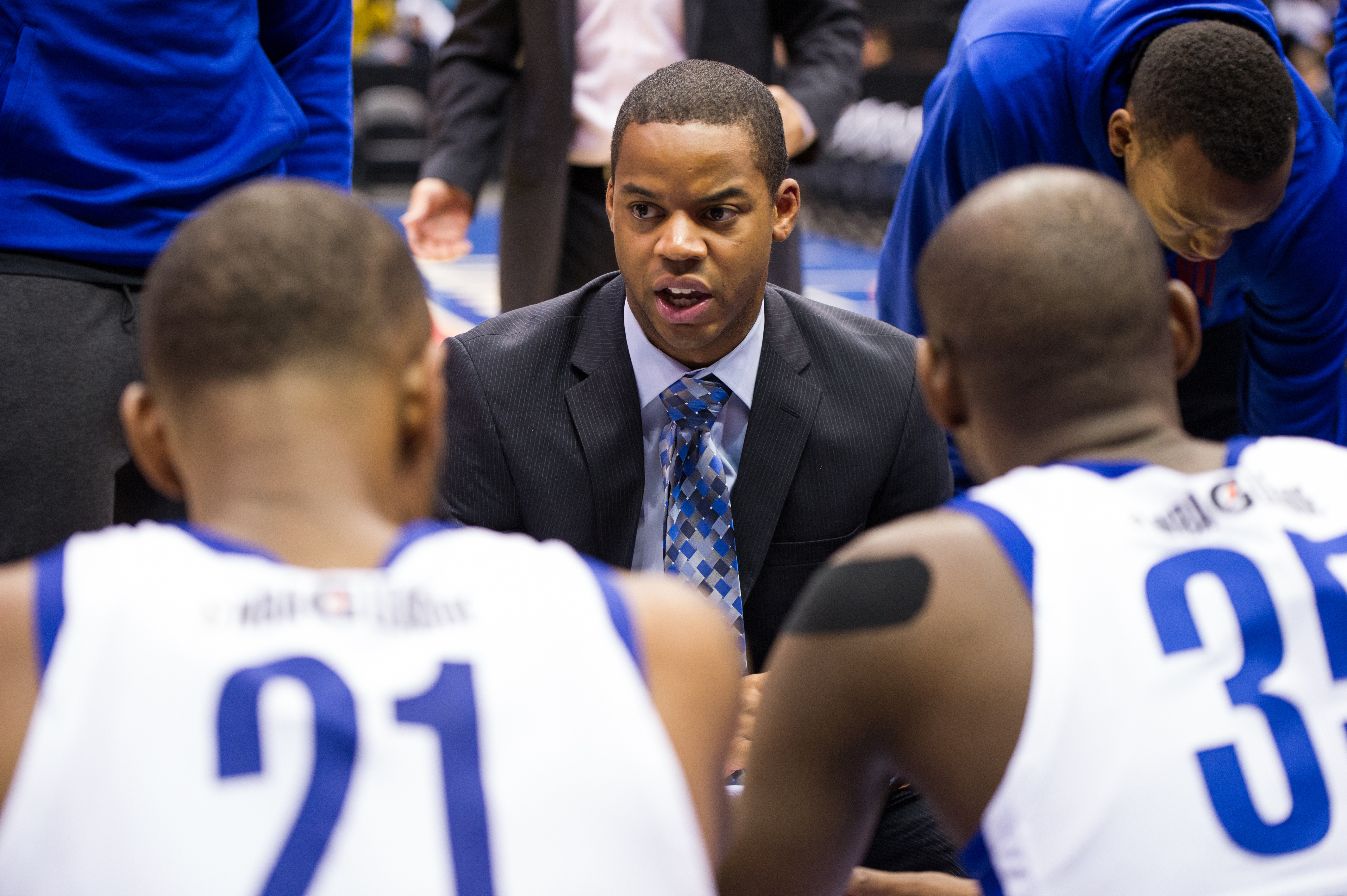 Nored coaching the Long Island Nets of the NBA's G-League back in 2017