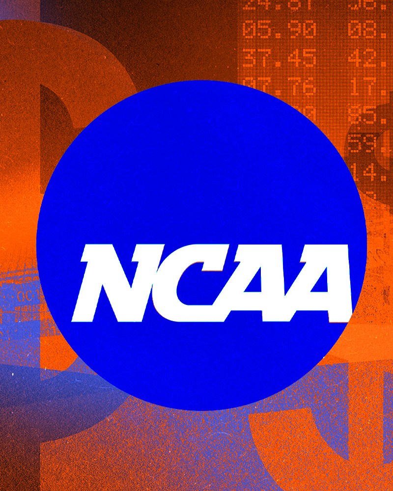 The NCAA rules committee is considering moving men's hoops from two halves to four quarters