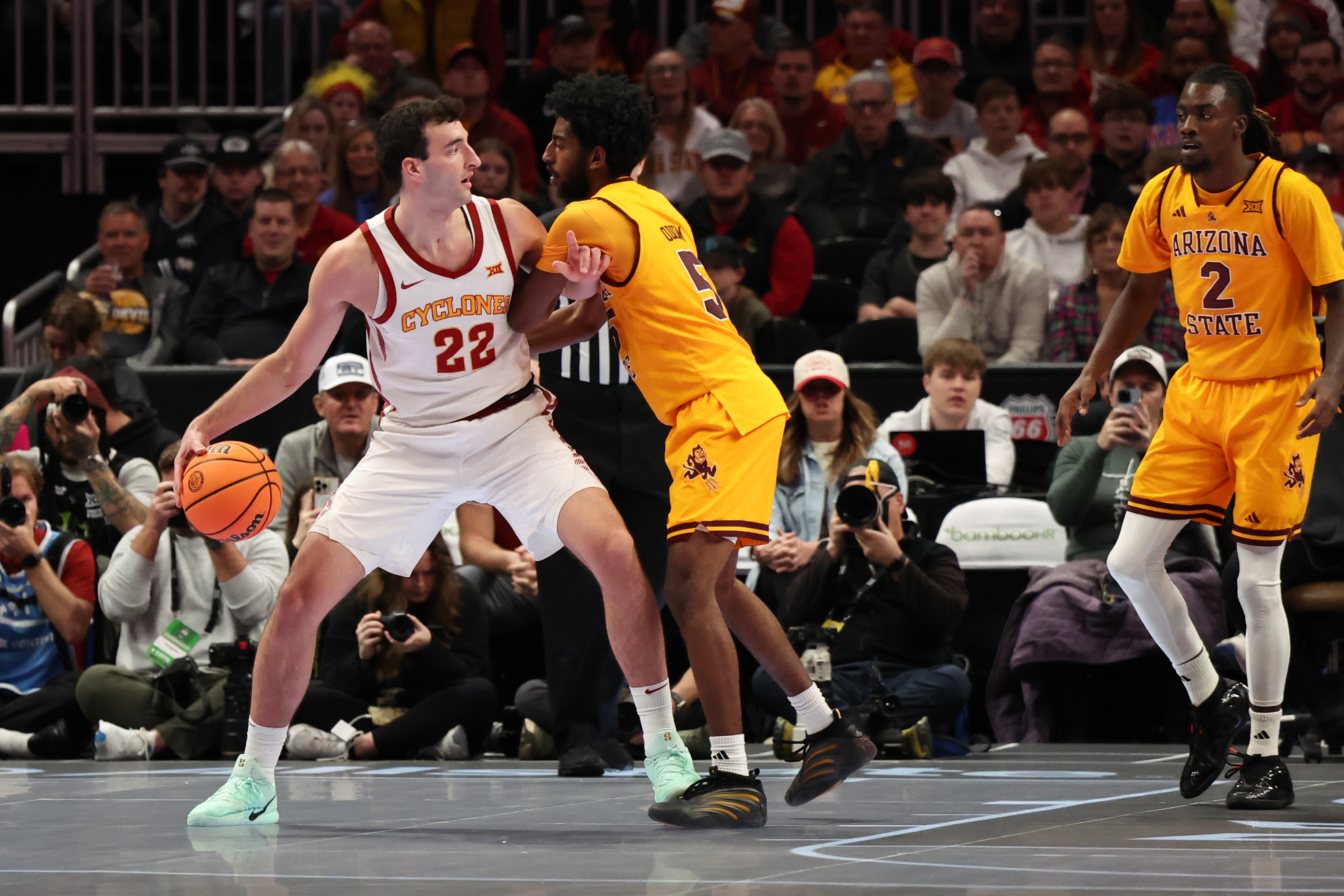 In a Big 12 Tournament match versus No. 2 defense Arizona, Momcilovic dropped 8 treys on 57% shooting